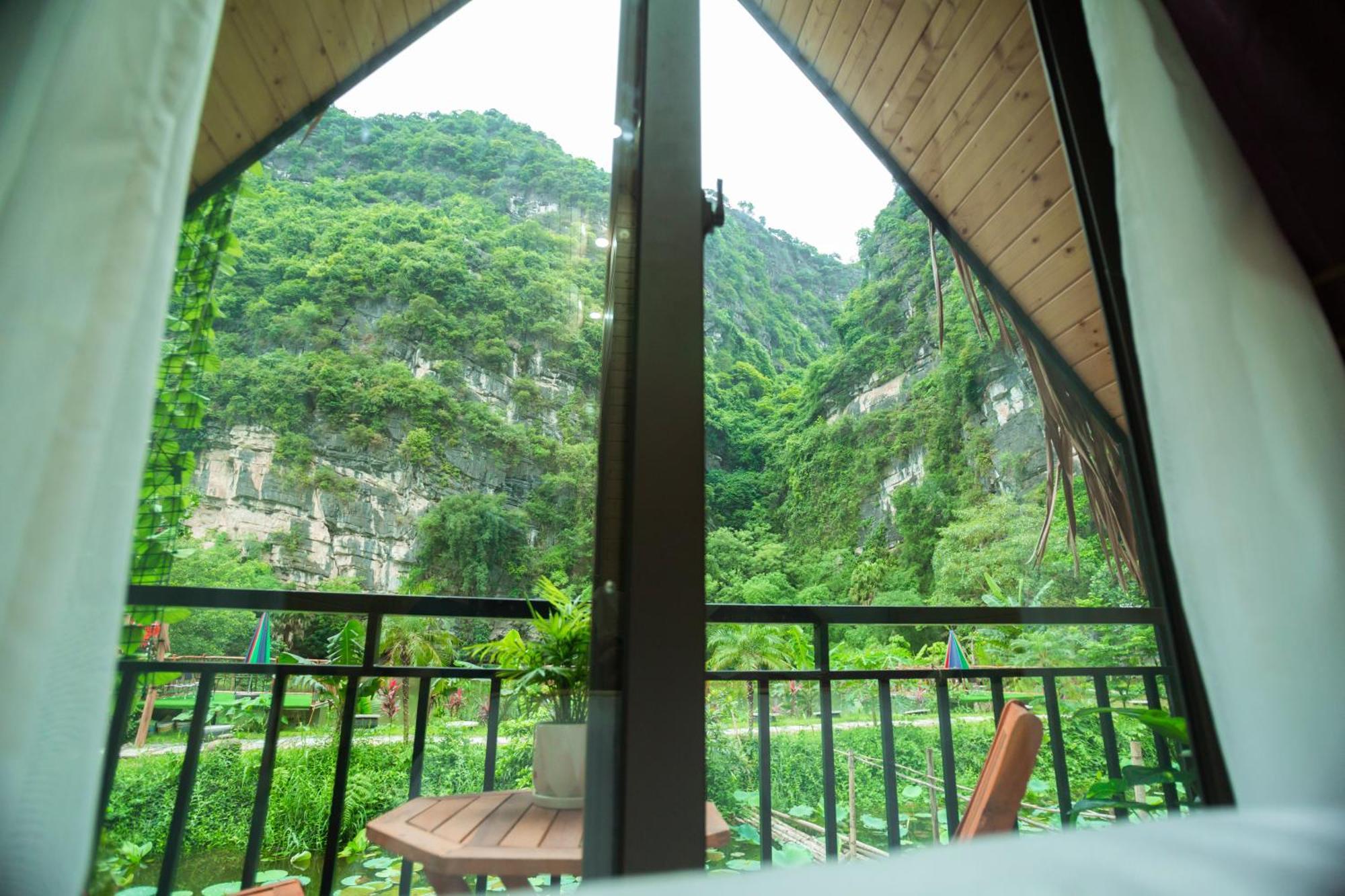 Hoang Minh Mountainside Villa Нин Бин Екстериор снимка