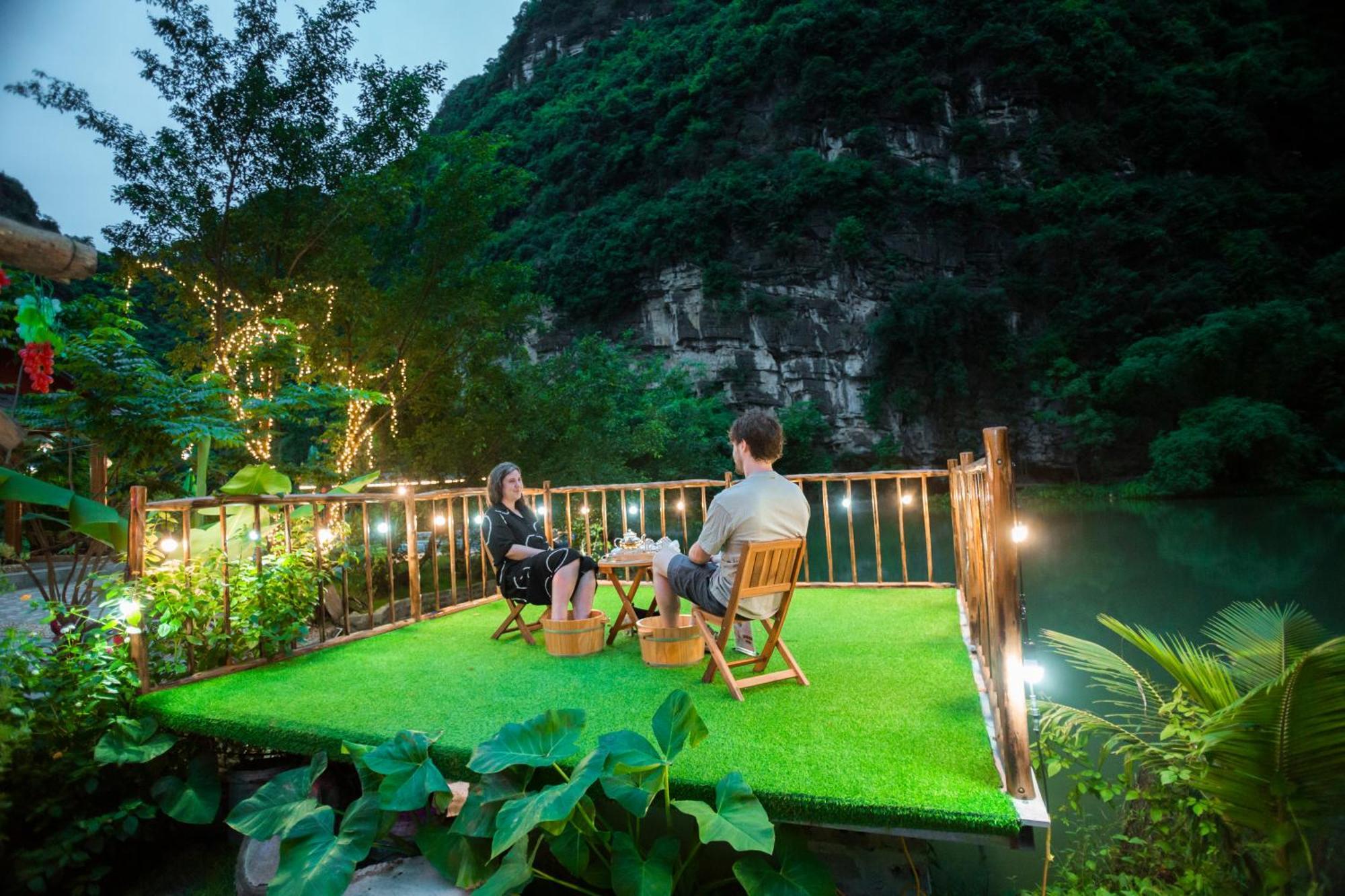 Hoang Minh Mountainside Villa Нин Бин Екстериор снимка